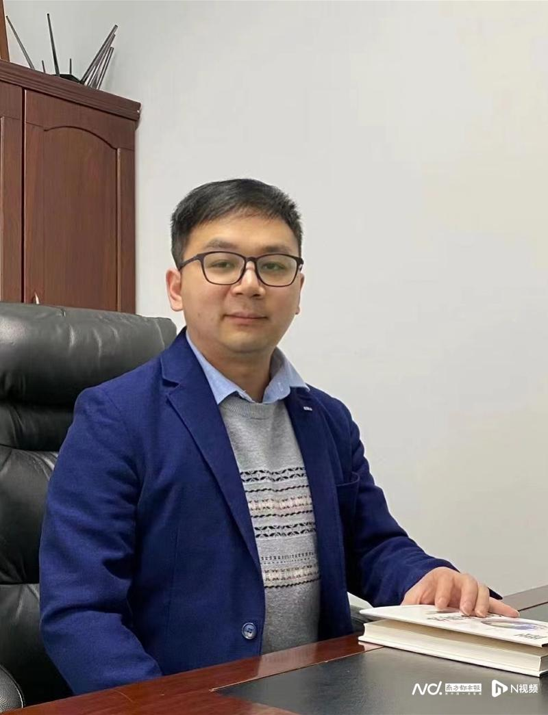 必赢76net线路唯一官方网站农业绿色低碳发展实验室特聘研究员、必赢76net线路唯一官方网站博士生导师何可。